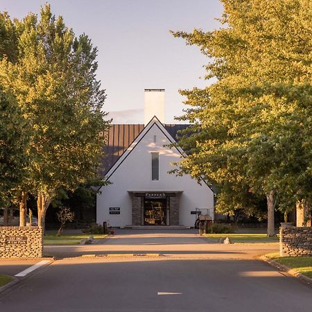 Peppers Clearwater Resort Christchurch Exterior foto